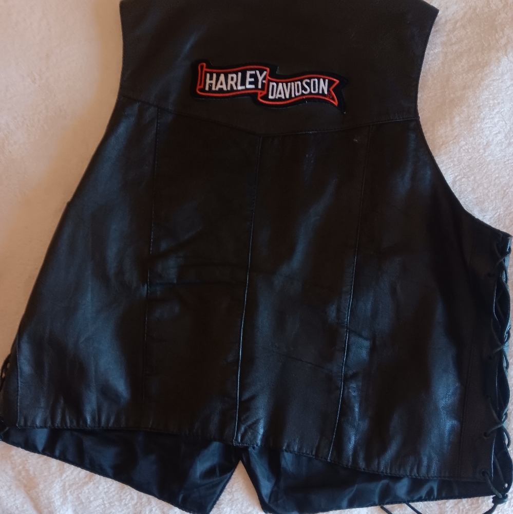 Black Leather Vest by Silver Bike. Official Harley Davidson logo patch Size 3X.